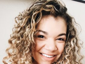 Do you have curly hair and want to know some curly hair product and tips to style it naturally? I break down my mixed curly hair and what I do!