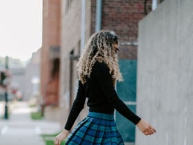 plaid skirt fall back to school outfit